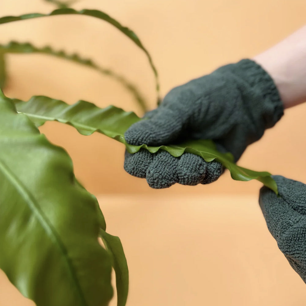 We the Wild Leaf Cleaning Gloves image 1